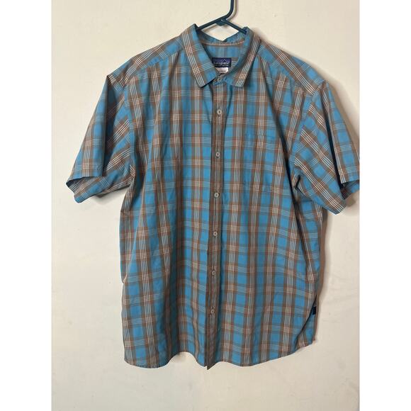 Patagonia Men's short-sleeve organic cotton plaid button-down shirt XL E - Picture 1 of 5